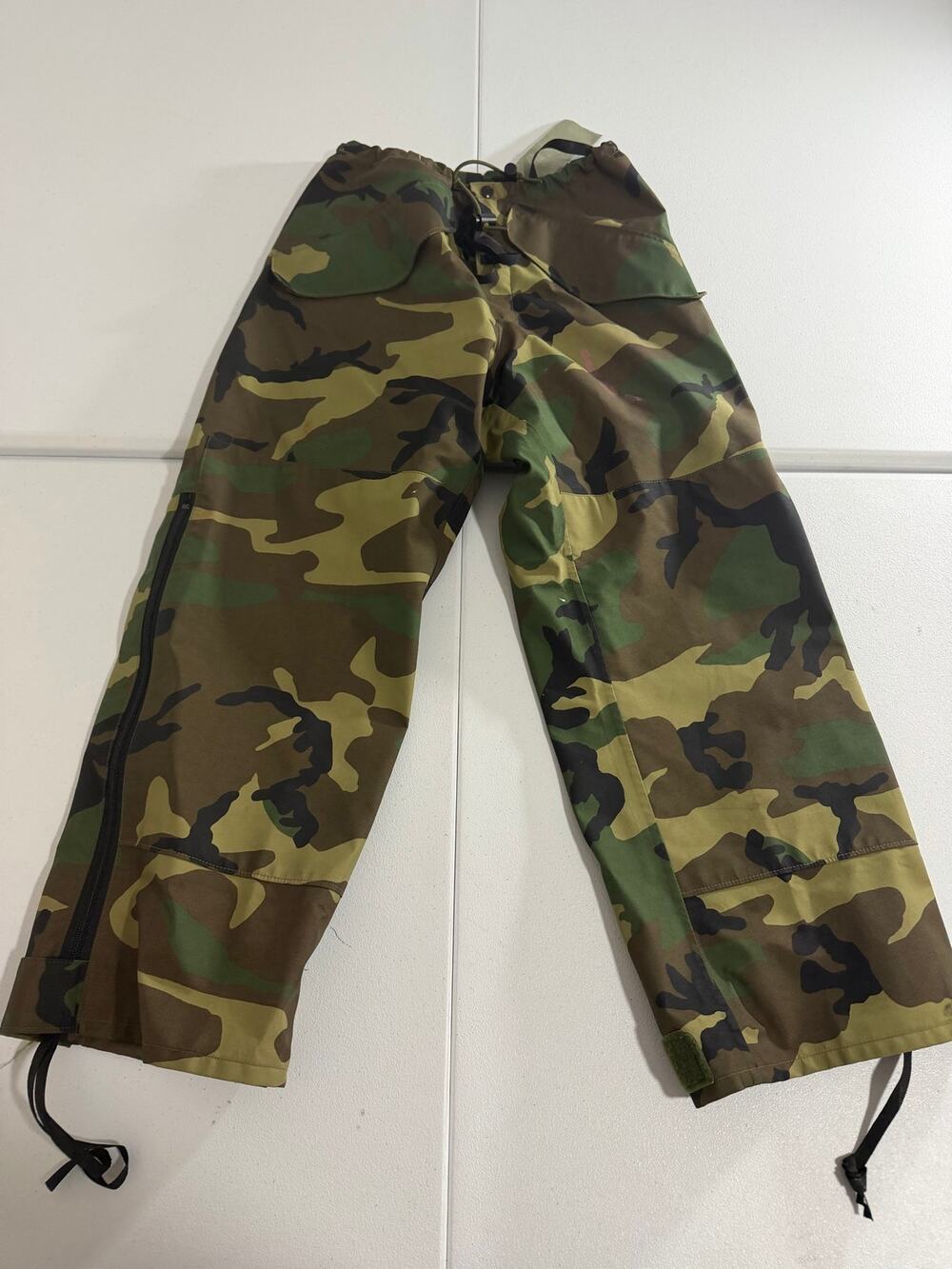 Military ECWCS Gore-Tex Cold Weather Trousers XS/XS Woodland Camo Army